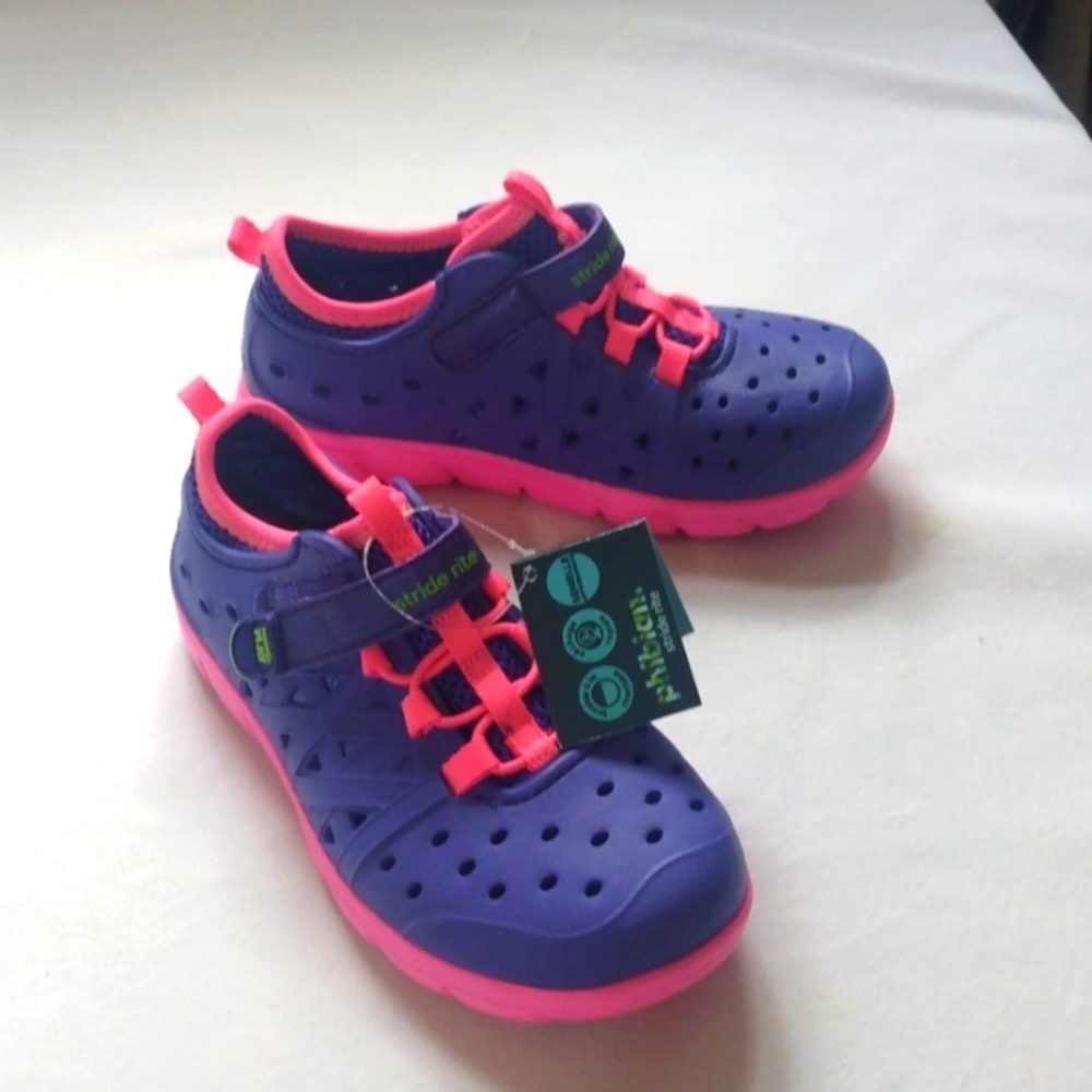 Stride Rite Little Girl's Purple/Pink Water Shoes. Size 11M